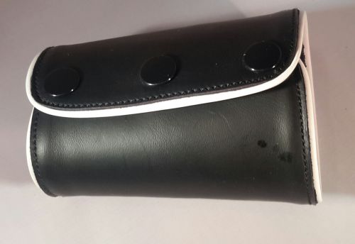Soft Leather Gauntlet Piping (white)